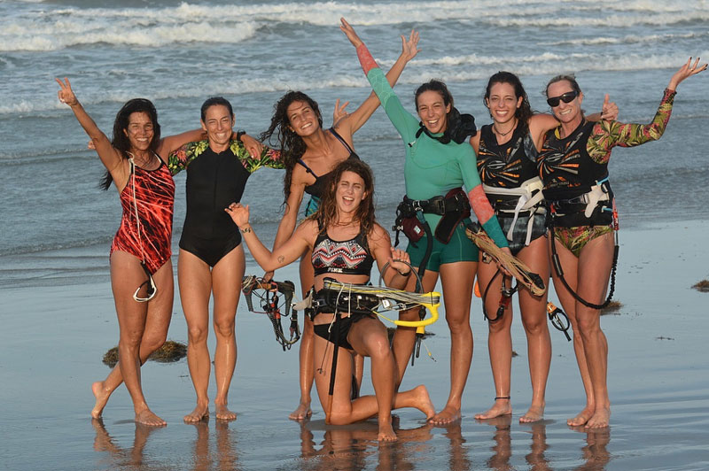Surfin Sem Fim - Kiting is a women's thing!